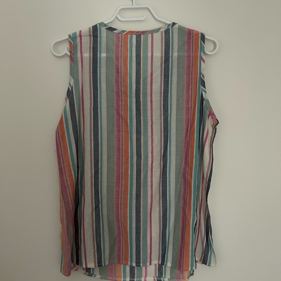 Striped Multicolor Sleeveless Top - Picture 3 of 5